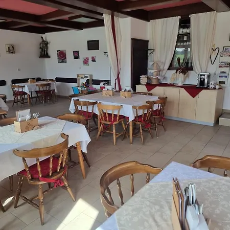 Weidenauer- Gabi's Cafe Zajazd *