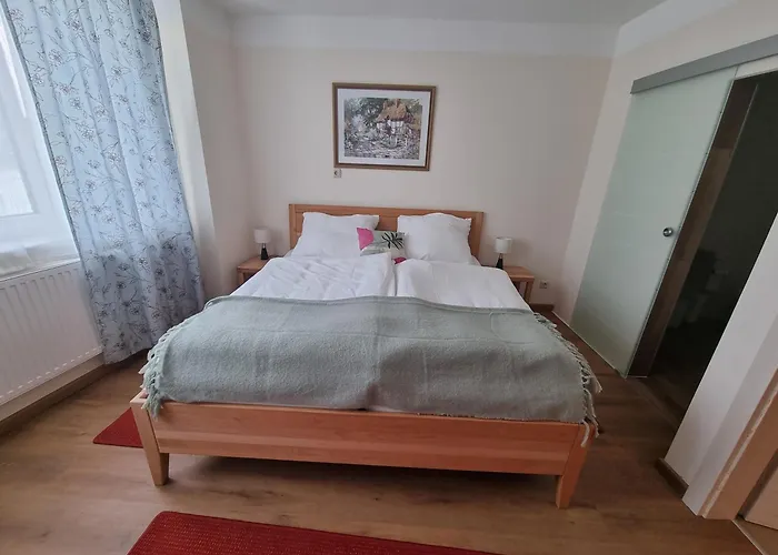 Weidenauer- Gabi's Café Inn