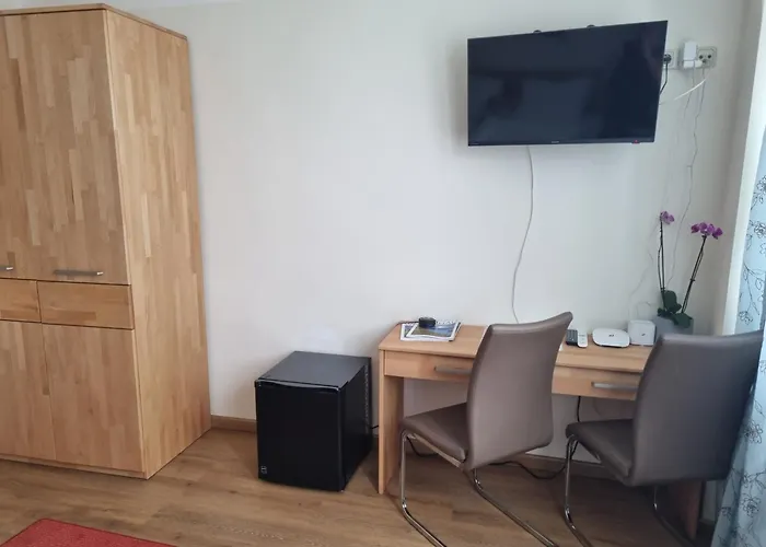 Weidenauer- Gabi's Café Inn