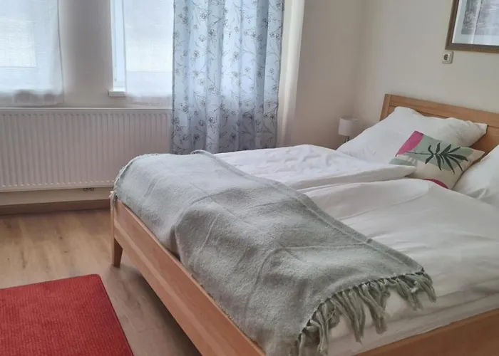 Inn Weidenauer- Gabi's Café