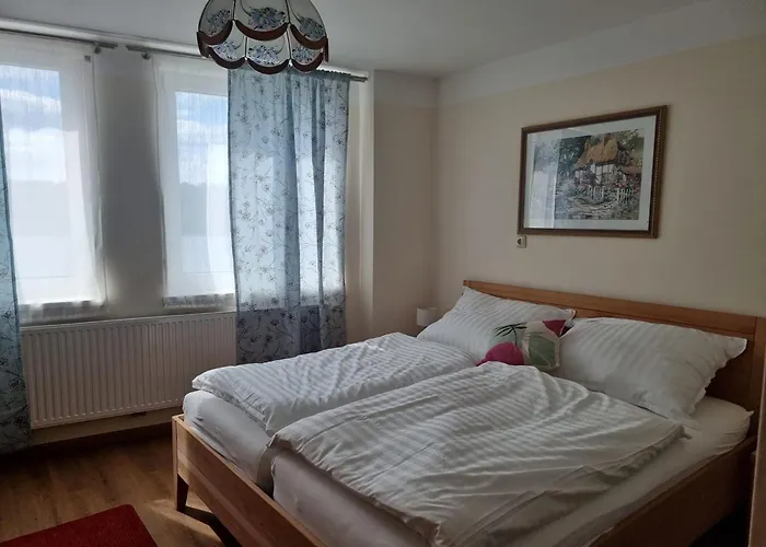 Inn Weidenauer- Gabi's Café *